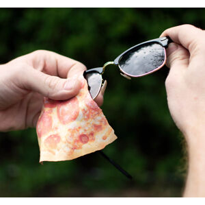 Utierka na okuliare z mikrovlákna Pizza